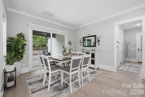 Breakfast area overlooking the backyard