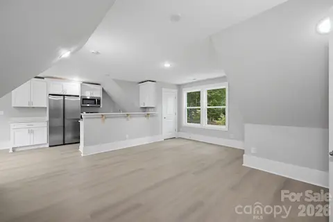 Private second living quarters with full kitchen