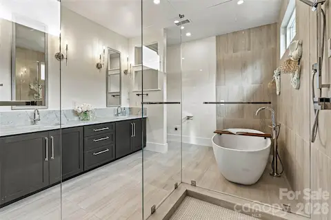 Primary bath