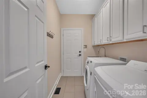 Laundry Room / Mud Room