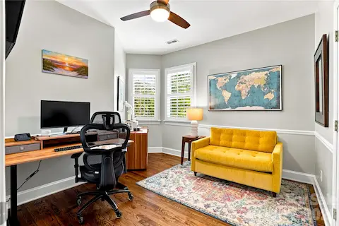 Upstairs bedroom #4