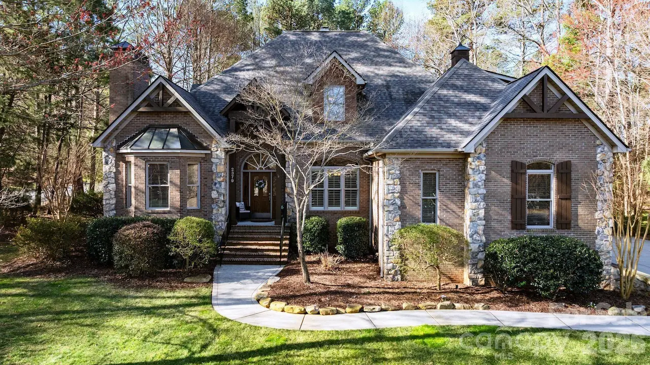 2379 Metcalf Drive, Sherrills Ford, NC