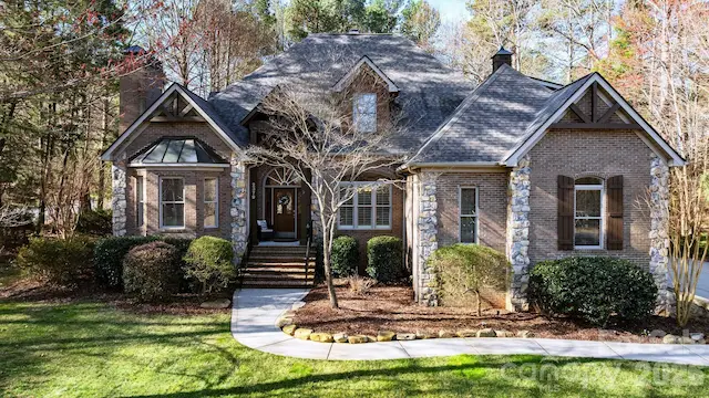 2379 Metcalf Drive, Sherrills Ford, NC
