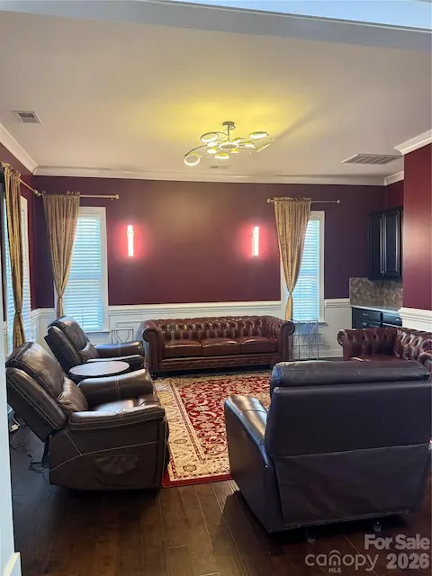 Main Lvl. Sitting Room w/ Bar