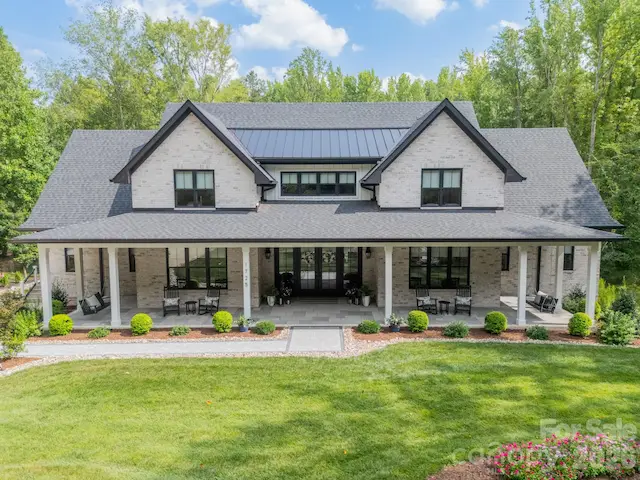 1725 Turtlewood Drive, Waxhaw, NC