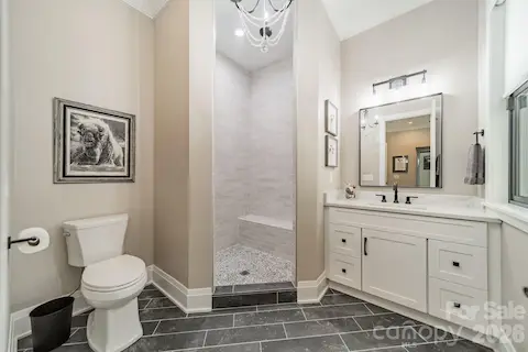 2nd Full Bathroom on Main