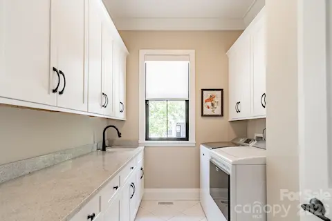 Laundry with Storage