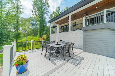 Fiberon Deck with Trex Railings