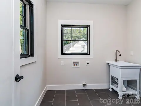 Main level laundry