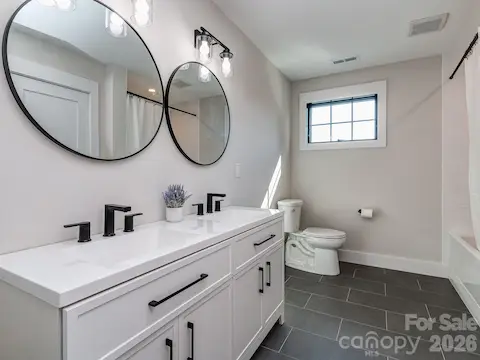 Second floor full bath