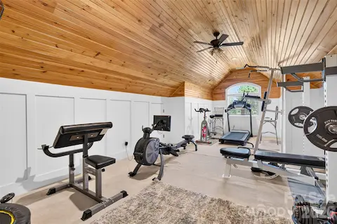 Bonus room/being used as a home gym