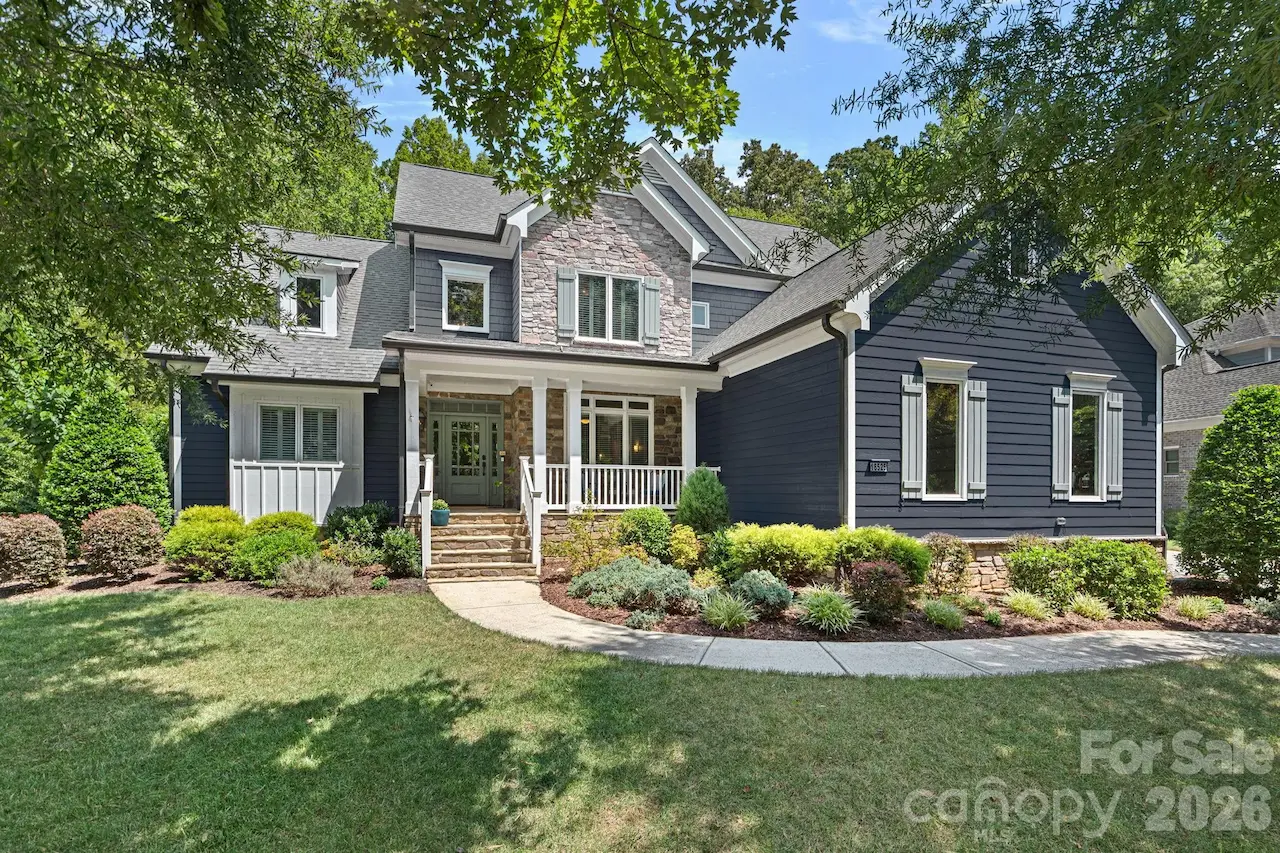 18525 Rollingdale Lane, Davidson, NC