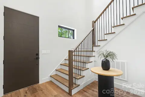 Custom-made open staircase