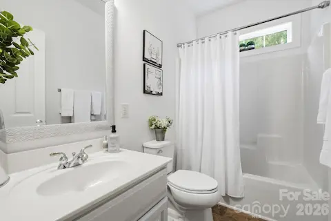 Full Bath on Main