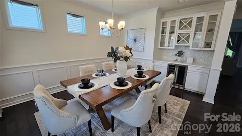 Beautiful dining room with built ins