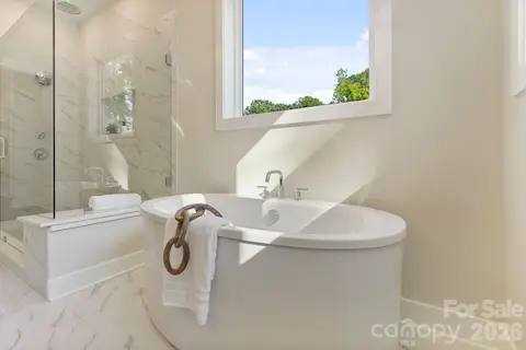 Over-sized soaking tub