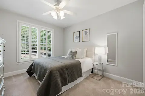 1st Floor Guest Bedroom