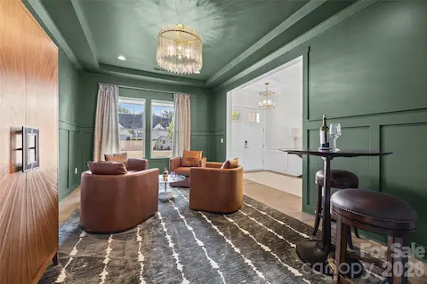 Formal Dining/Sitting Room