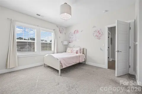 Upstairs bedroom #2