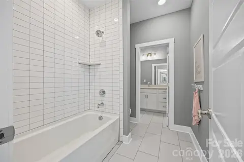 Shared connecting bathroom