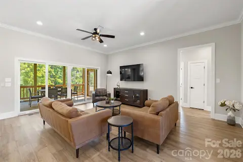 Living Room Opens to Screened-in-Porch