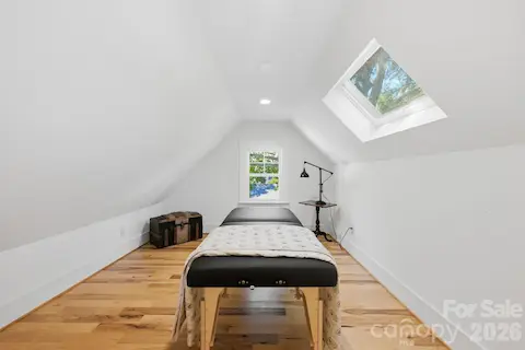 Flexible space/work out room