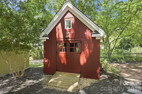 Shed