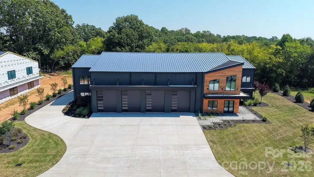 129 Sebring Drive, Mooresville, NC