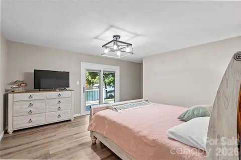 Bedroom # 1 with lake view