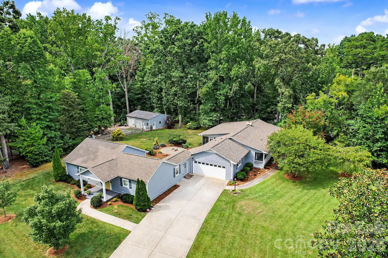 3201 Fairforest Drive, Matthews, NC