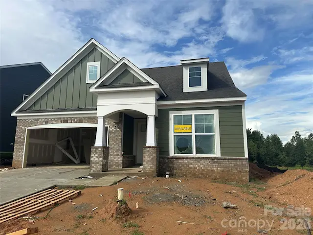 8422 Acadia Parkway, Sherrills Ford, NC