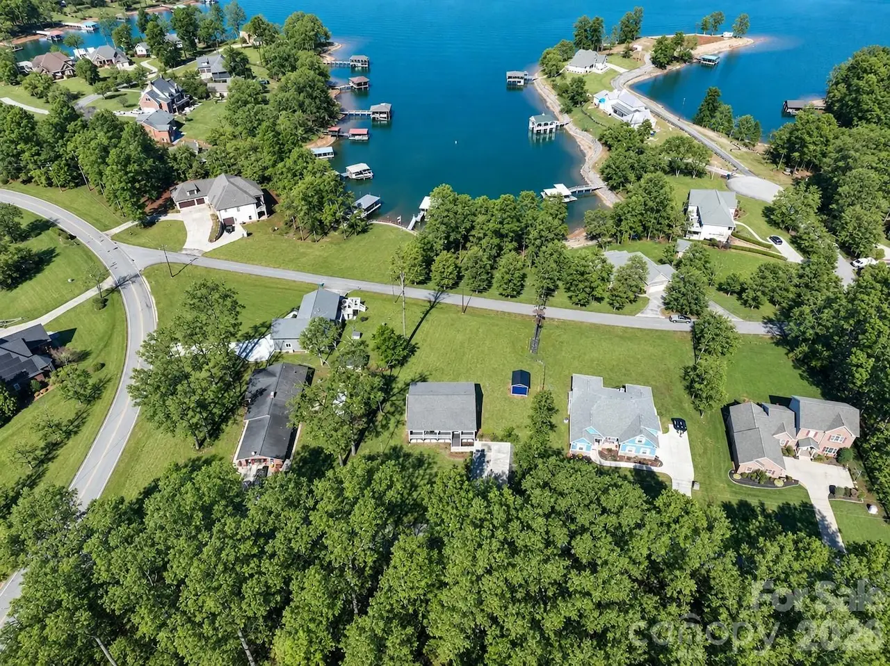 9464 Riviera Drive, Sherrills Ford, NC