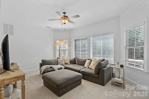 Flex space on second floor