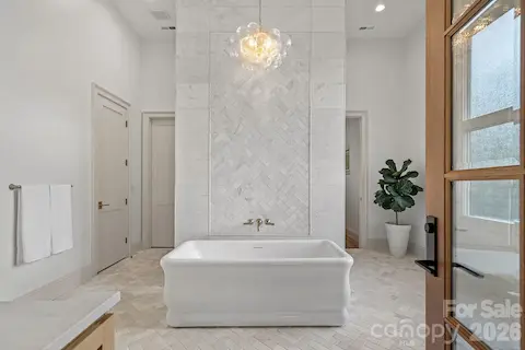 upstairs primary bath
