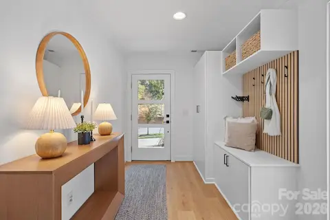 Foyer w/ custom mud area