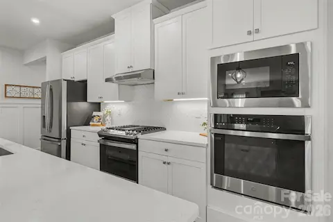 Tons of cabinets!