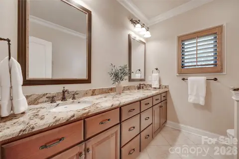 2nd Primary bathroom