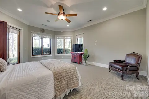 Bedroom/Flex room
