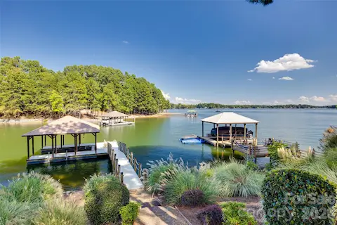 Covered dock
