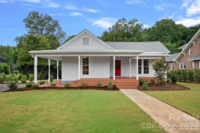 705 N Main Street, Davidson, NC