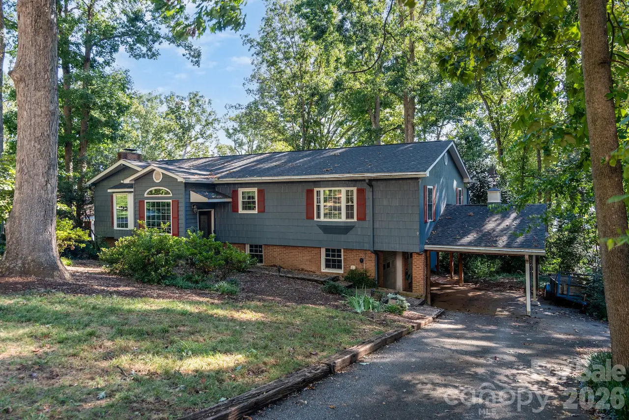 7889 Tradewinds Drive, Sherrills Ford, NC
