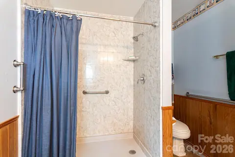 Masterbathroom shower